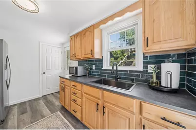 3645 W Run Rd, Munhall, PA 15120 - Photo 5