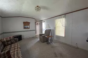 1 Grandview Dr, Perry Township, PA 16130 - Photo 7