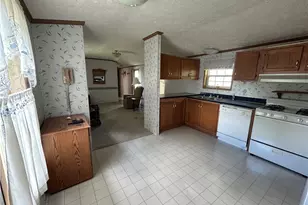 1 Grandview Dr, Perry Township, PA 16130 - Photo 5