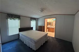 1 Grandview Dr, Perry Township, PA 16130 - Photo 9