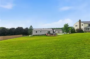 1070 Saybrook Dr, Greensburg, PA 15601 - Photo 31