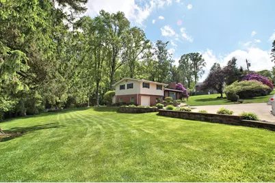 310 North Drive, Hempfield Township, PA 15644 - Photo 3