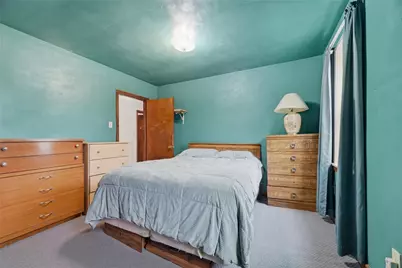 145 Jefferson Ave, Vandergrift, PA 15690 - Photo 15