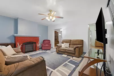 145 Jefferson Ave, Vandergrift, PA 15690 - Photo 3