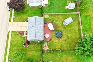 345 Celestial Dr, Economy, PA 15042 - Photo 39