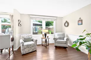 345 Celestial Dr, Economy, PA 15042 - Photo 9
