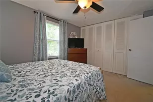 402 Hickory Cir, Canonsburg, PA 15317 - Photo 11