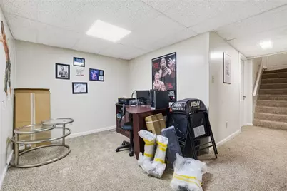 3236 Central Dr, South Park, PA 15332 - Photo 25