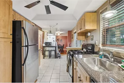 3236 Central Dr, South Park, PA 15332 - Photo 11