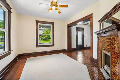 218 E Hillcrest Avenue, New Castle, PA 16105 - Photo 9