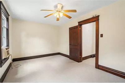 218 E Hillcrest Avenue, New Castle, PA 16105 - Photo 21