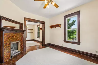 218 E Hillcrest Avenue, New Castle, PA 16105 - Photo 7