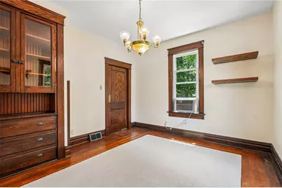 218 E Hillcrest Avenue, New Castle, PA 16105 - Photo 11