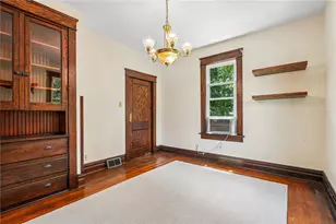 218 E Hillcrest Ave, New Castle, PA 16105 - Photo 11