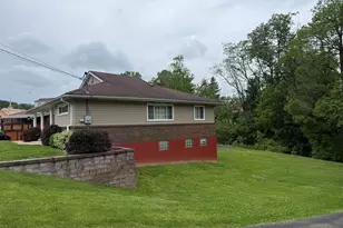 4011 Second St, Hempfield Township, PA 15642 - Photo 3