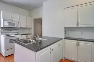 408 N Vine St, New Castle, PA 16101 - Photo 11