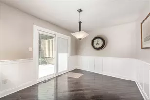 2705 Bingham Dr, Pittsburgh, PA 15241 - Photo 7