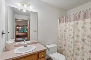 406 Settlers Village Cir, Cranberry Township, PA 16066 - Photo 35