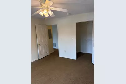2106 Lenox Dr, Bethel Park, PA 15102 - Photo 15