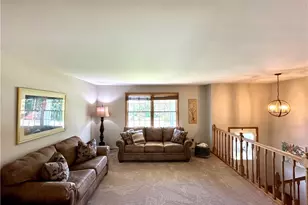 611 W Englewood Ave, Neshannock Township, PA 16105 - Photo 9