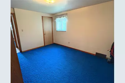 102 Carnold Dr, Munhall, PA 15120 - Photo 9