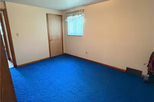 102 Carnold Dr, Munhall, PA 15120 - Photo 9