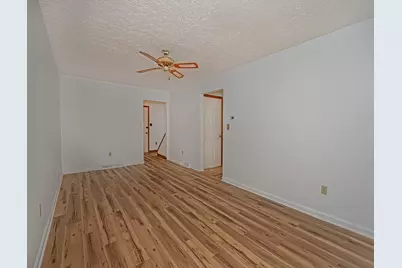 2551 Cole Road, Pittsburgh, PA 15090 - Photo 9
