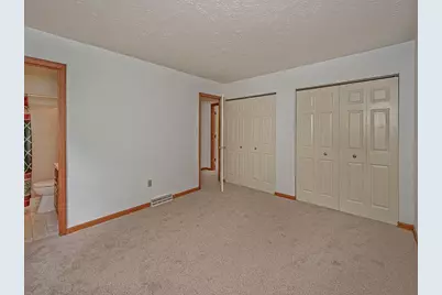2551 Cole Road, Pittsburgh, PA 15090 - Photo 19