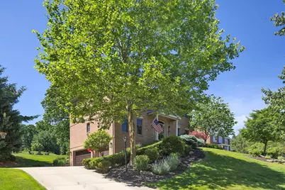 112 Middleground Place, Cranberry Township, PA 16066 - Photo 3