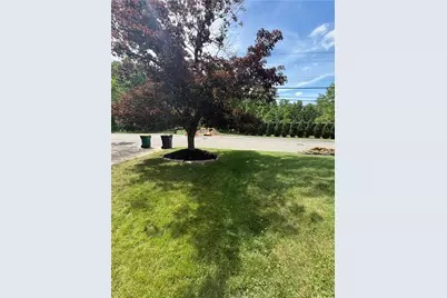 556 Sangree Rd, Ross Twp, PA 15237 - Photo 3