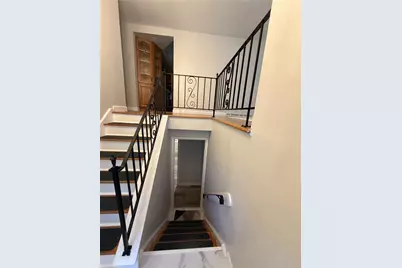 556 Sangree Rd, Ross Twp, PA 15237 - Photo 13