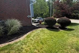 556 Sangree Rd, Ross Twp, PA 15237 - Photo 5
