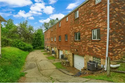 448 Brierly Ln #448, West Mifflin, PA 15122 - Photo 15