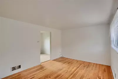 448 Brierly Ln #448, West Mifflin, PA 15122 - Photo 3