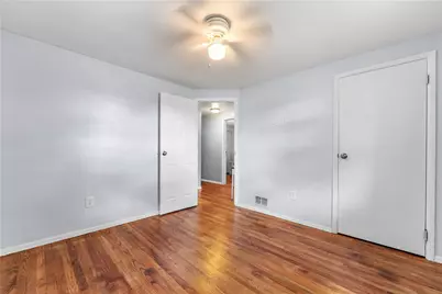 1296 Snee Dr, South Park, PA 15236 - Photo 15