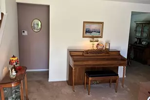 419 Parkridge Dr, Bethel Park, PA 15102 - Photo 17
