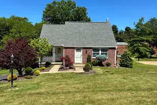 419 Parkridge Dr, Bethel Park, PA 15102 - Photo 1