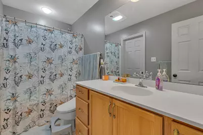 107 Castle View Dr, McKees Rocks, PA 15136 - Photo 17