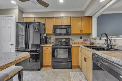 107 Castle View Dr, McKees Rocks, PA 15136 - Photo 11