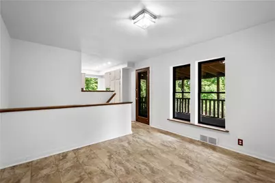 3229 Arapahoe Rd, Bethel Park, PA 15241 - Photo 7