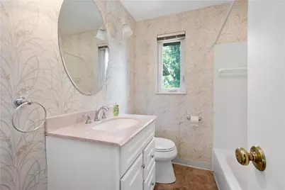 3229 Arapahoe Rd, Bethel Park, PA 15241 - Photo 17