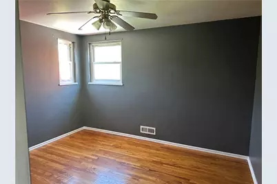 116 Knox St, Scott Township, PA 15017 - Photo 5