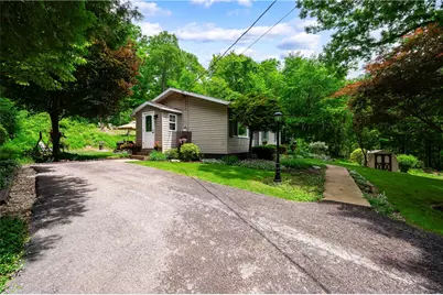 119 Bauer Ln, Center Township, PA 16001 - Photo 3