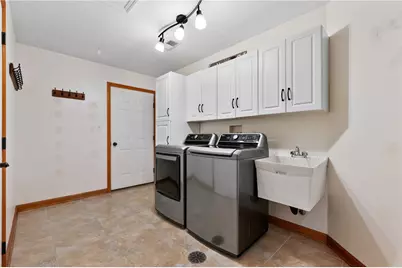 235 Ewing Rd, Collier Township, PA 15106 - Photo 29