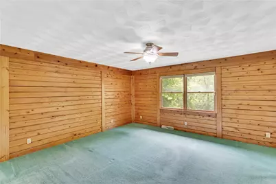 624 Squaw Run Rd, Wayne Township, PA 16117 - Photo 13
