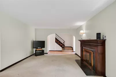 212 E Muntz, Butler, PA 16001 - Photo 7