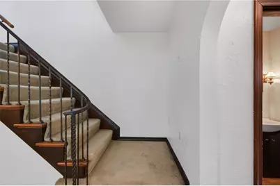 212 E Muntz, Butler, PA 16001 - Photo 15