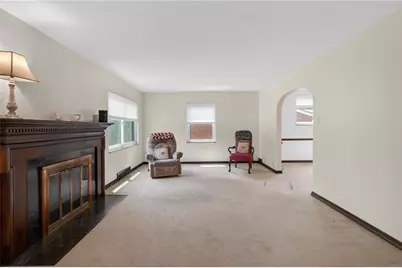 212 E Muntz, Butler, PA 16001 - Photo 5