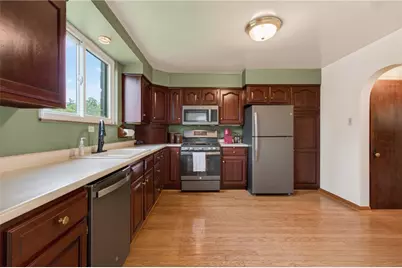 212 E Muntz, Butler, PA 16001 - Photo 11