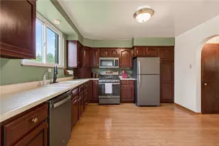 212 E Muntz, Butler, PA 16001 - Photo 11